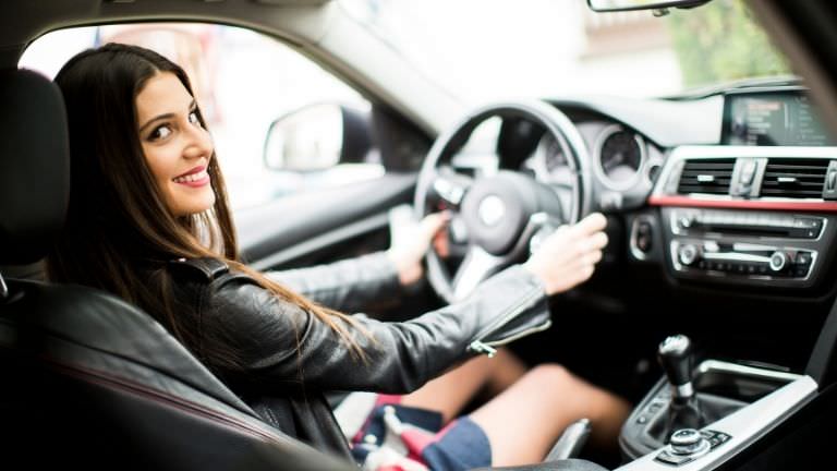 営業車を快適にする便利グッズ 営業職10年で学んだオススメを一挙公開